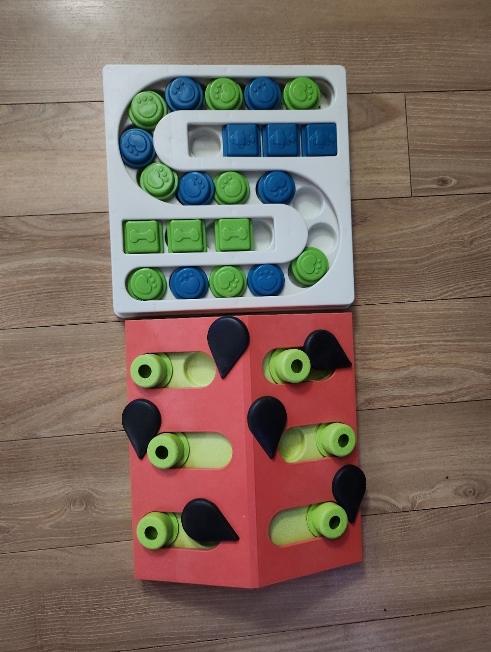 Interactive Dog/Cat Puzzle Treat Toys – Set of 2